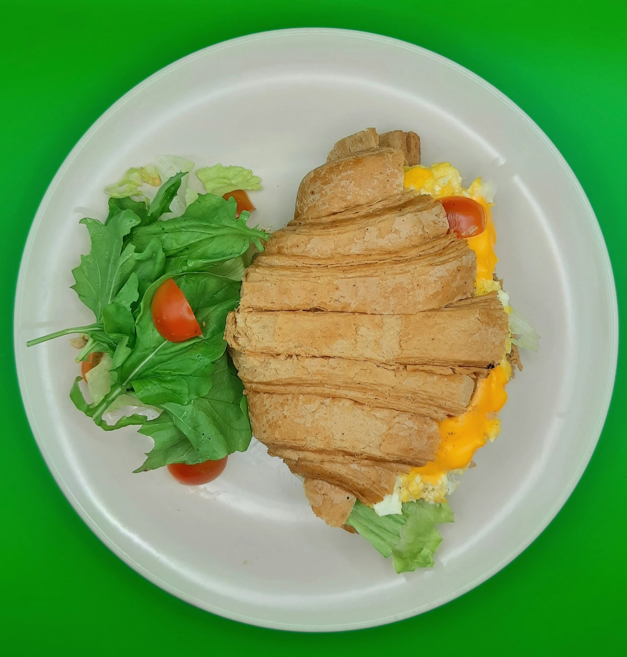 Creamy mushroom croissant